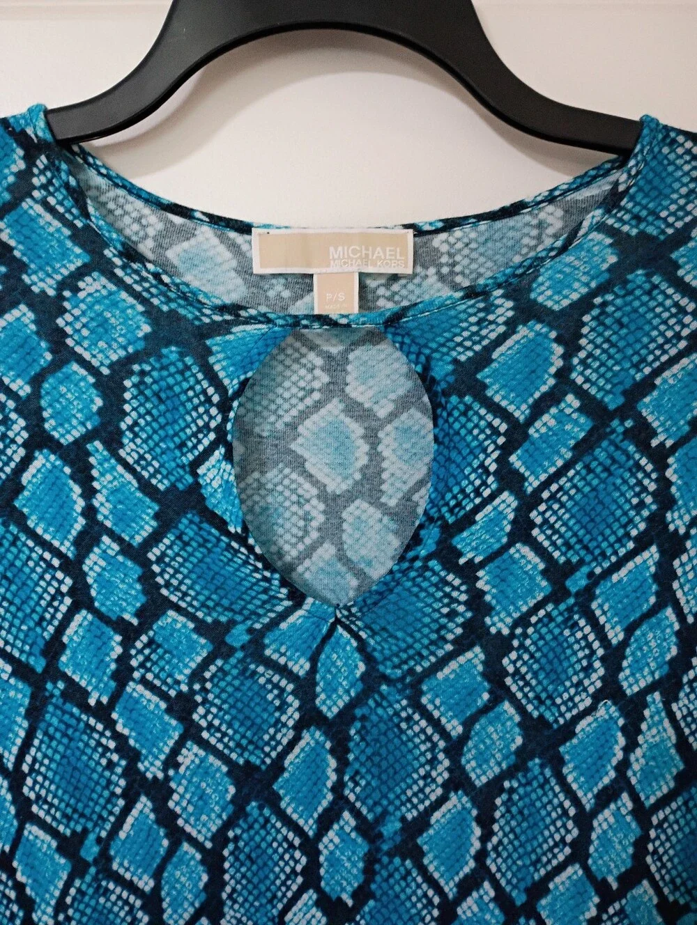 Michael Kors Blue Snake-Print Keyhole Blouse